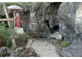 Htet Eain Gu Cave & Monastery_9
